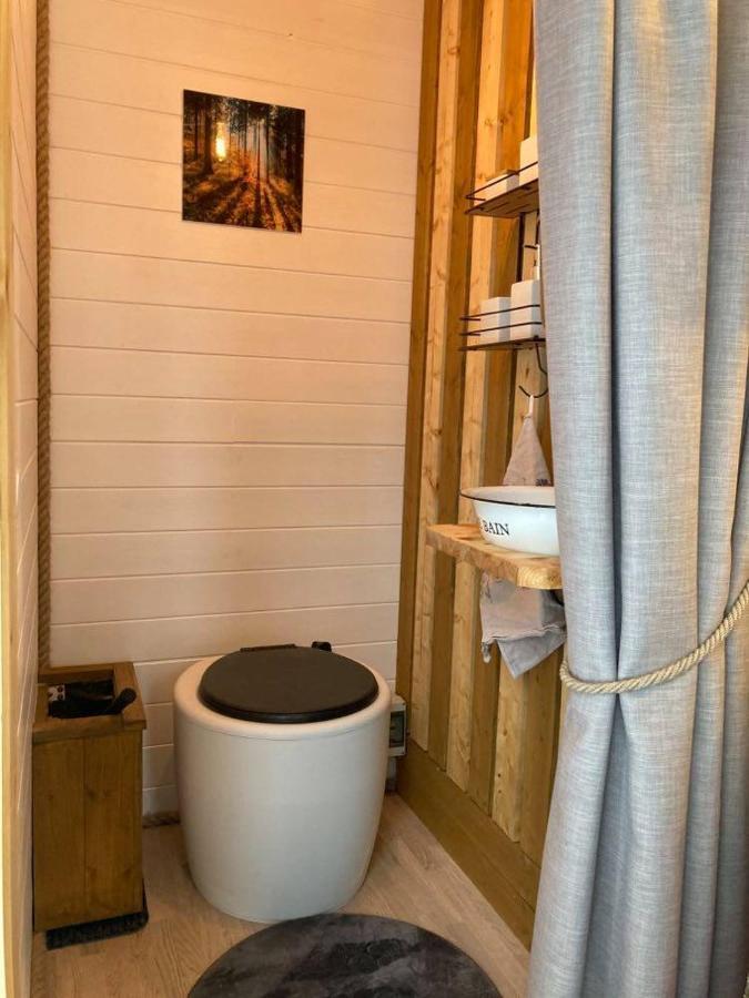 Tiigrisilma Treehouse Hotel Kohila Exterior photo