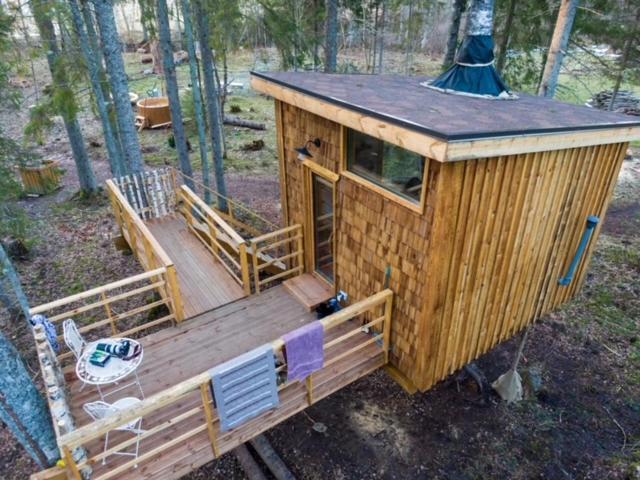 Tiigrisilma Treehouse Hotel Kohila Exterior photo